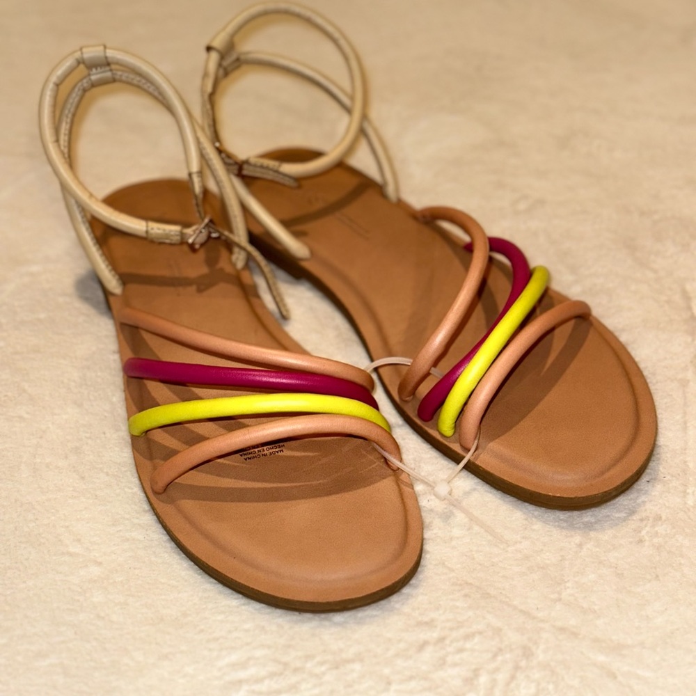 TOMS Womens Willa Sandals size 9
